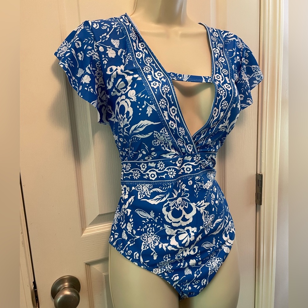 NWOT Blue and White Floral Swimsuit with Ruffled Sleeves - Picture 3 of 7